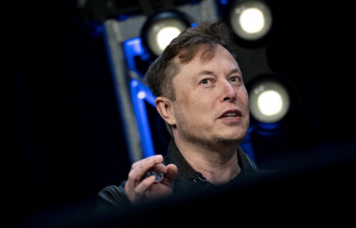 Rajkotupdates.news : elon musk in 2022 neuralink start to implantation of brain chips in humans