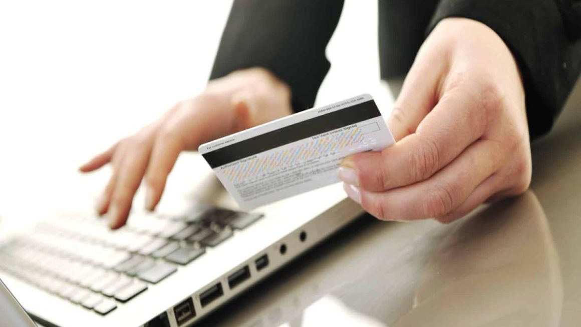 Digital Proof of Insurance: Why Mobile Wallet Integration Is the Next Step for Modern Agencies